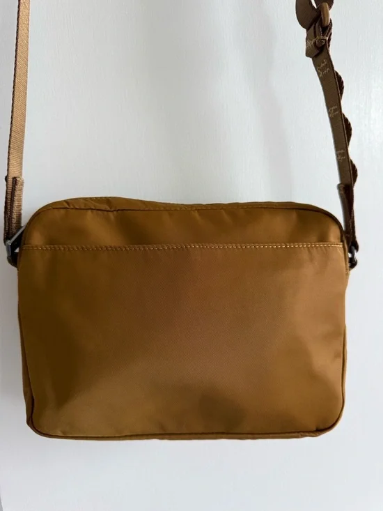 Lululemon City Adventurer Crossbody Bag in Burnt Carmel - Picture 4 of 14